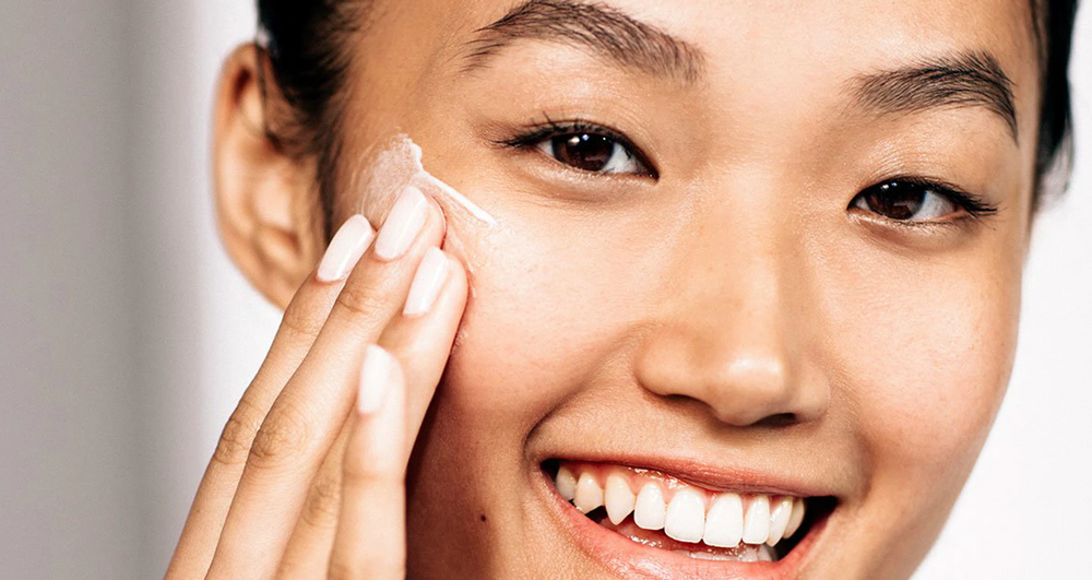 Supergoop!’s New Superscreen Means Moisturizing & Protecting Are Now One Easy Step