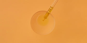 The Essential Oils That Feed Your Glow